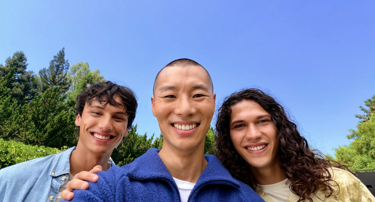 Gruppeselfie taget med centreringsfunktionen til billeder