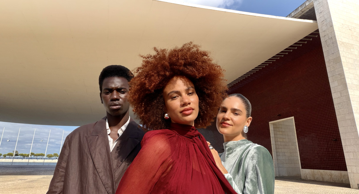 Centreringsfunktionen til billeder brugt til at fremhæve flere personers ansigter