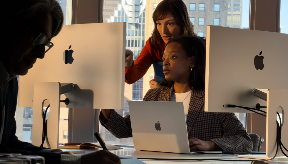 Osoby używające Maca w miejscu pracy